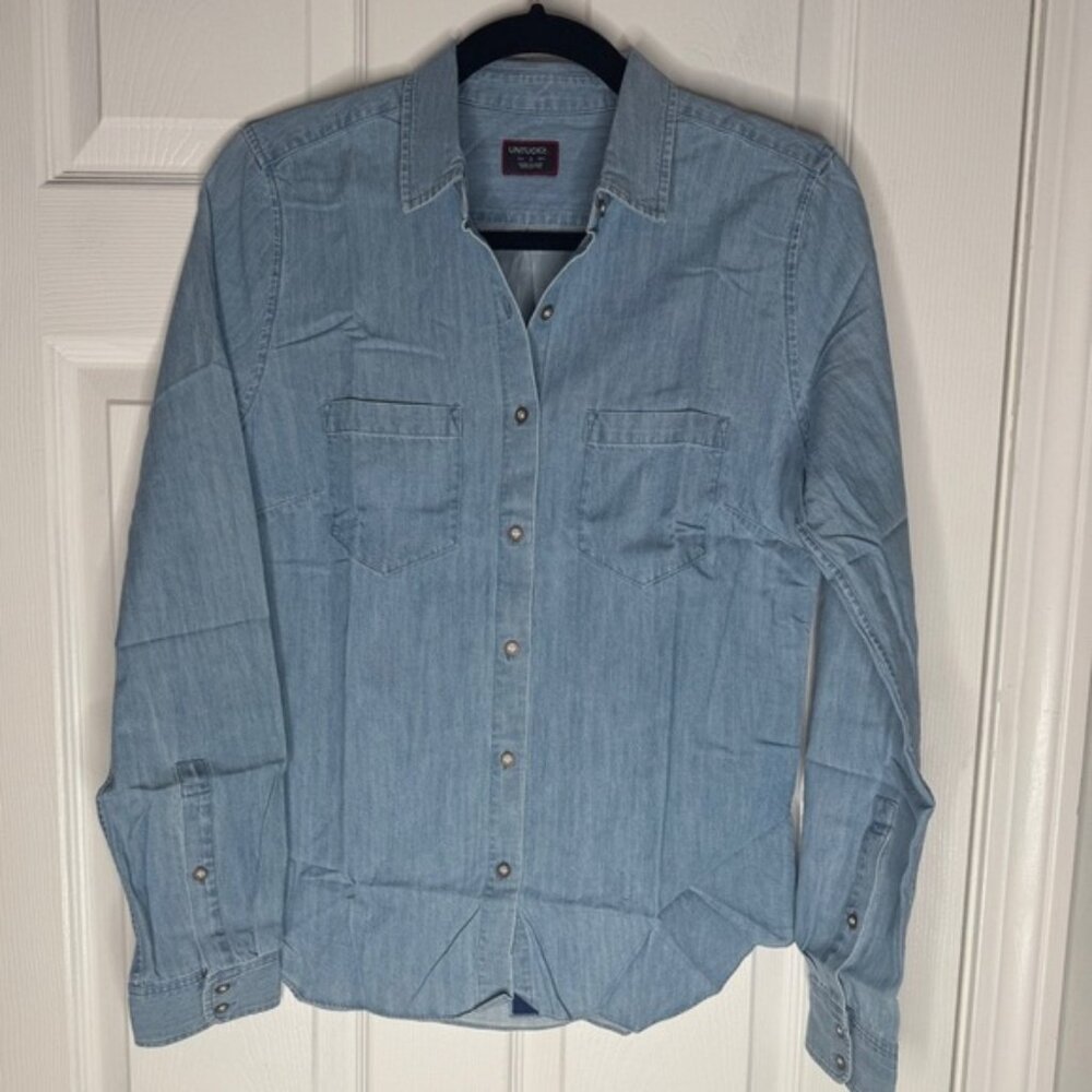 UNTUCKIT NWT Woman’s Alleanza Denim Chambray Button Down Top Pockets Size 2